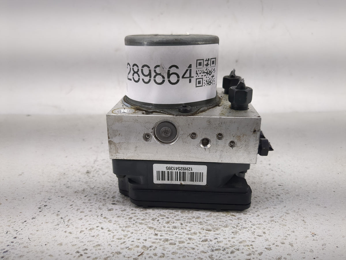 2020-2021 Kia Soul Anti-Lock Brake ABS Pump Module Actuator OEM P/N:58910-K0100 Fits Fits 2020 2021 OEM Used Auto Parts - Oe