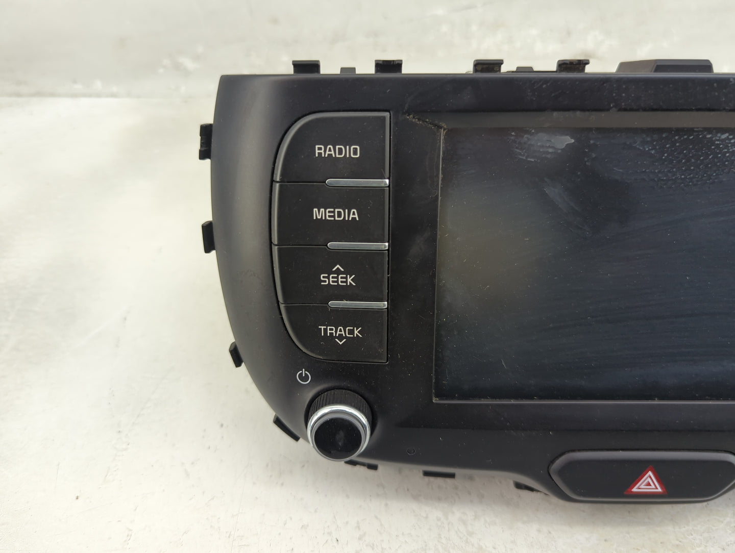 2020-2021 Kia Soul Radio AM FM Cd Player Receiver Replacement P/N:96160K0090WK Fits Fits 2020 2021 OEM Used Auto Parts - Oem