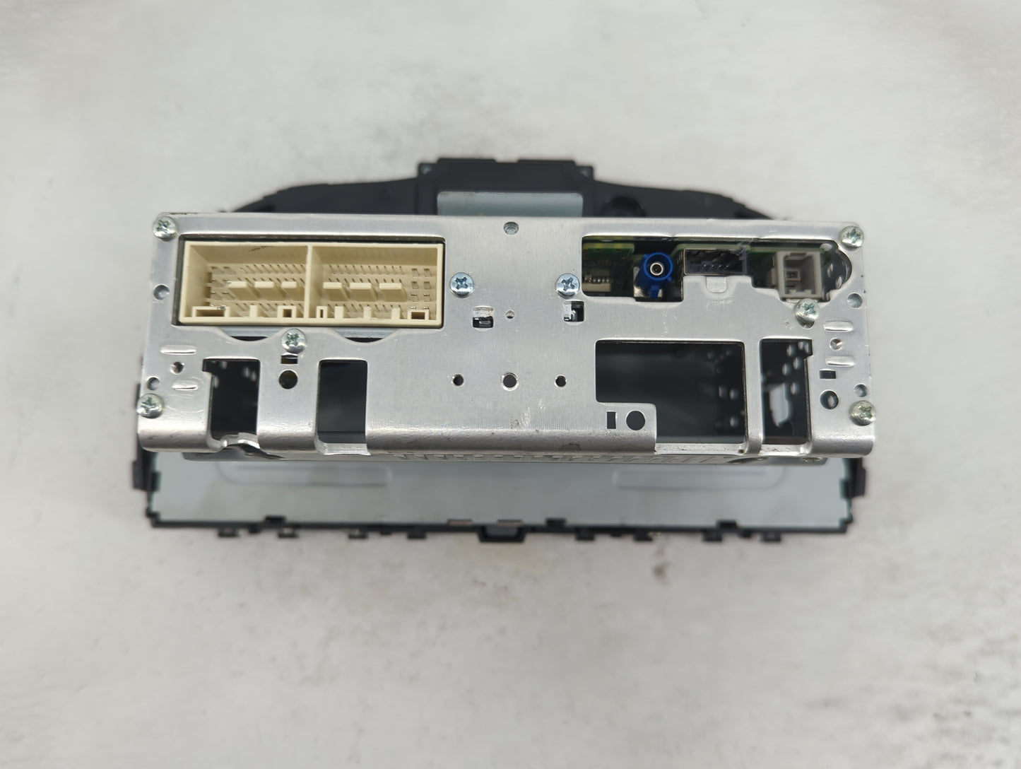 2020-2021 Kia Soul Radio AM FM Cd Player Receiver Replacement P/N:96160K0090WK Fits Fits 2020 2021 OEM Used Auto Parts - Oem