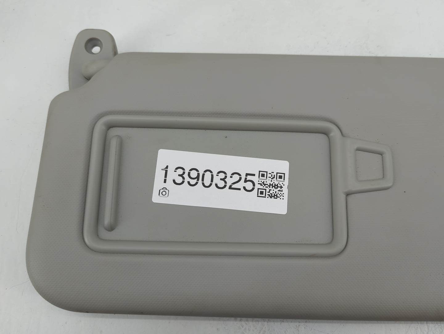 2020-2021 Kia Soul Sun Visor Shade Replacement Driver Left Mirror Fits Fits 2020 2021 OEM Used Auto Parts - Oemusedautoparts
