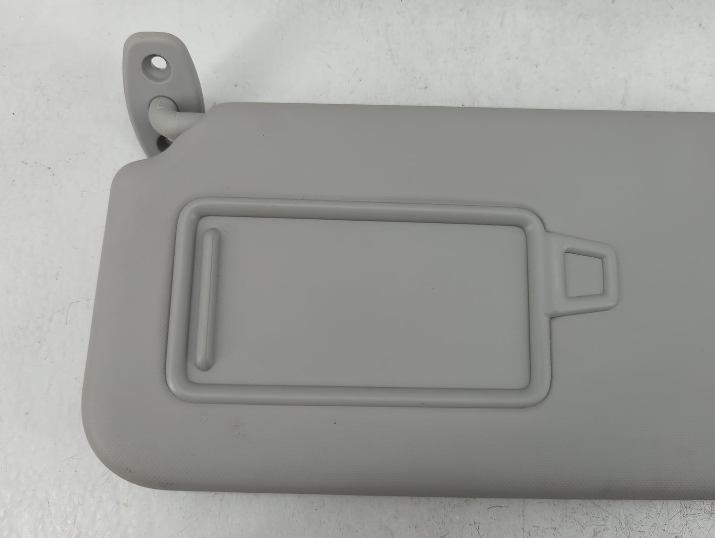 2020-2021 Kia Soul Sun Visor Shade Replacement Driver Left Mirror Fits Fits 2020 2021 OEM Used Auto Parts - Oemusedautoparts