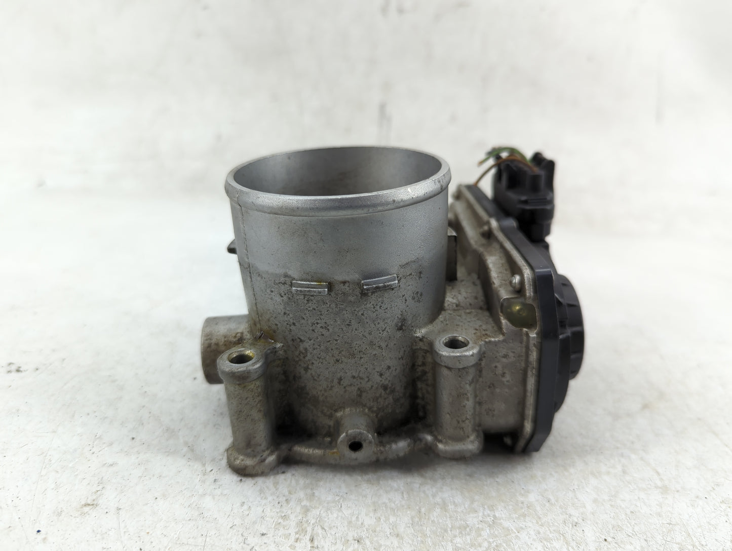2020-2021 Kia Soul Throttle Body P/N:35100-2E410 Fits Fits 2020 2021 2022 OEM Used Auto Parts - Oemusedautoparts1.com