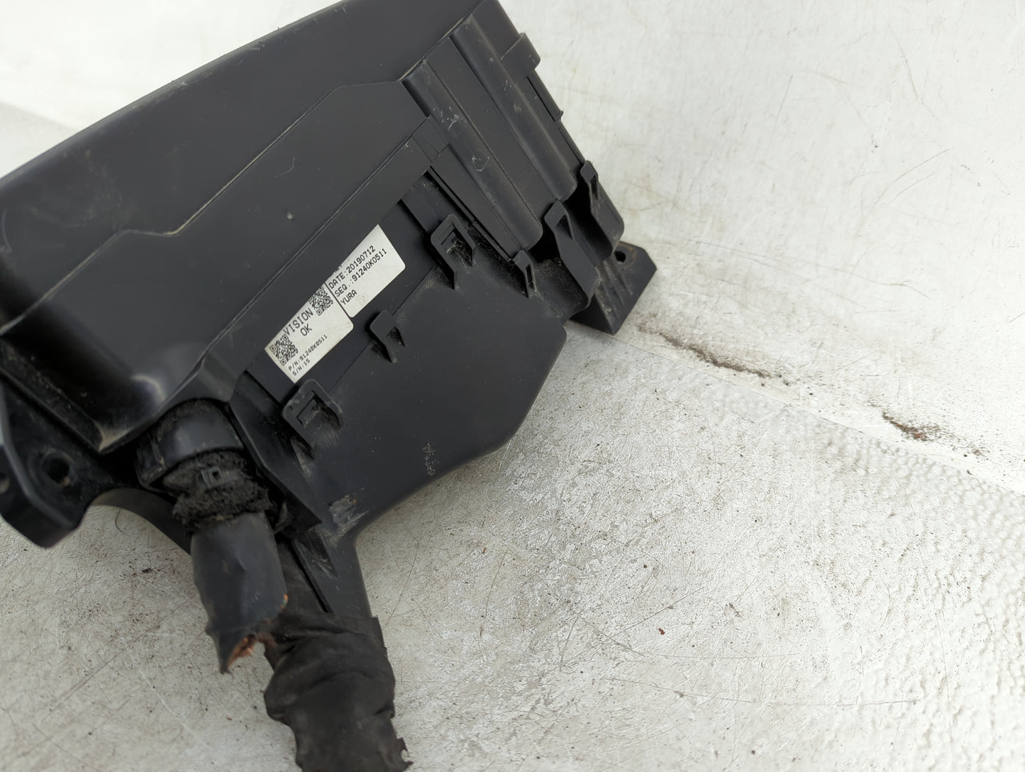 2020-2021 Kia Soul Fusebox Fuse Box Panel Relay Module P/N:91240-K0511 Fits Fits 2020 2021 OEM Used Auto Parts - Oemusedauto