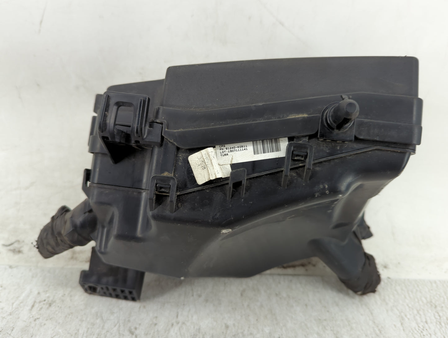 2020-2021 Kia Soul Fusebox Fuse Box Panel Relay Module P/N:91240-K0511 Fits Fits 2020 2021 OEM Used Auto Parts - Oemusedauto