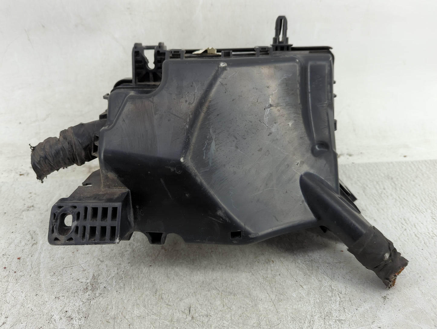 2020-2021 Kia Soul Fusebox Fuse Box Panel Relay Module P/N:91240-K0511 Fits Fits 2020 2021 OEM Used Auto Parts - Oemusedauto
