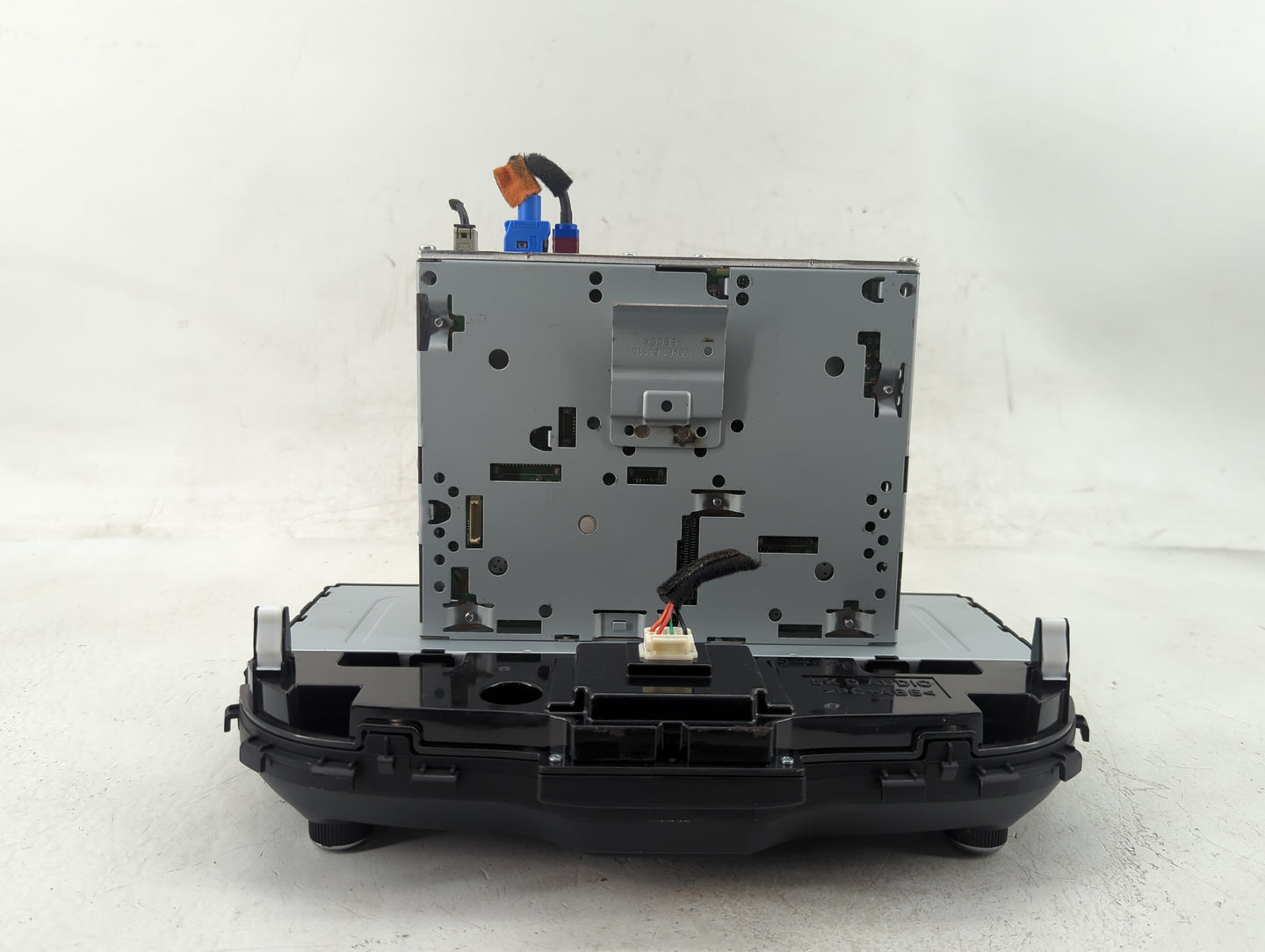 2020-2021 Kia Soul Radio AM FM Cd Player Receiver Replacement P/N:96160K0090WK Fits Fits 2020 2021 OEM Used Auto Parts - Oem