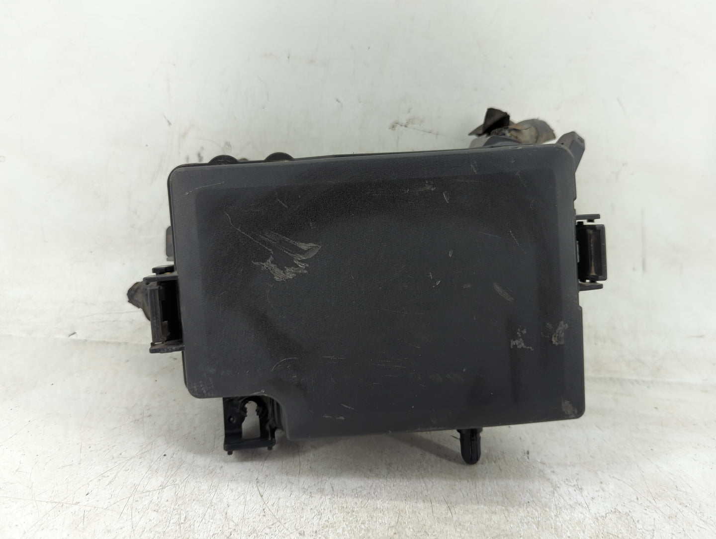 2020-2021 Kia Soul Fusebox Fuse Box Panel Relay Module P/N:91240K0511 Fits Fits 2020 2021 OEM Used Auto Parts - Oemusedautop