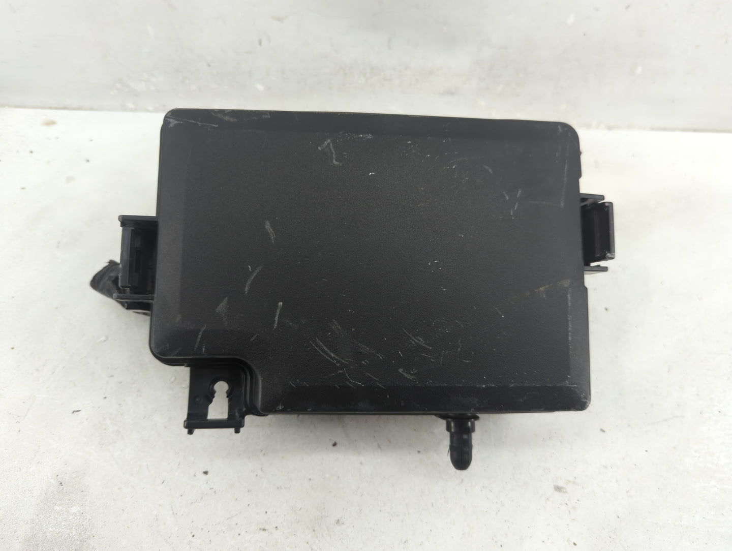 2020-2021 Kia Soul Fusebox Fuse Box Panel Relay Module P/N:91956-K0020 Fits Fits 2020 2021 OEM Used Auto Parts - Oemusedauto