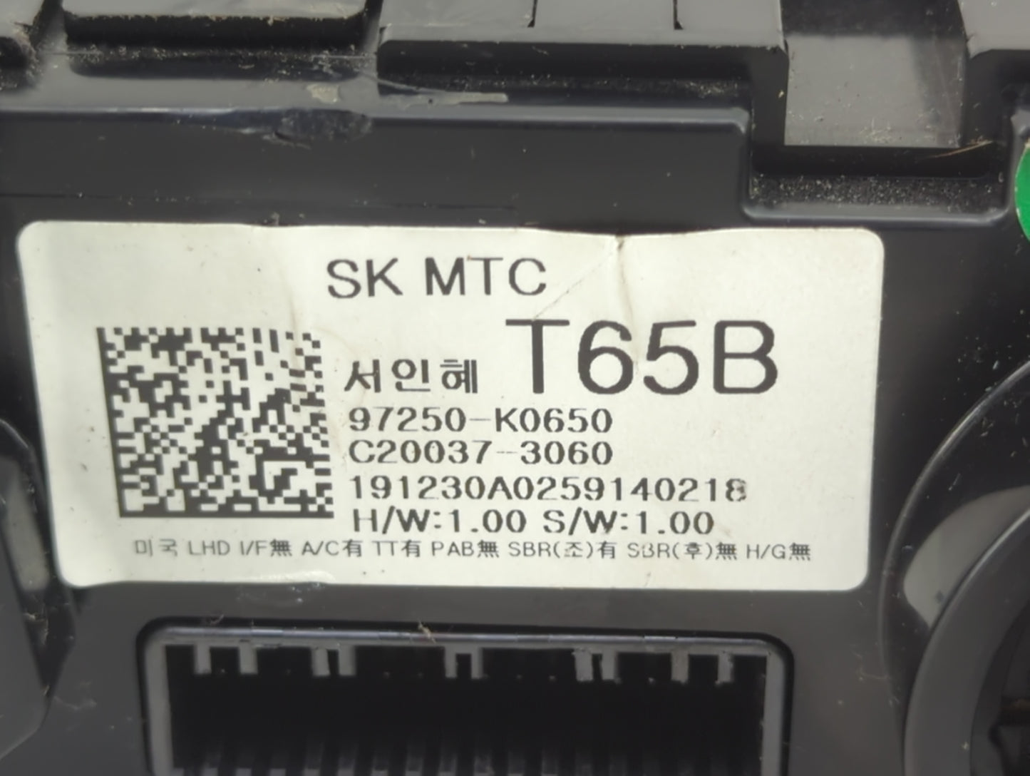 2020-2021 Kia Soul Climate Control Module Temperature AC/Heater Replacement P/N:97250-K0650 C20037-3060 Fits Fits 2020 2021 