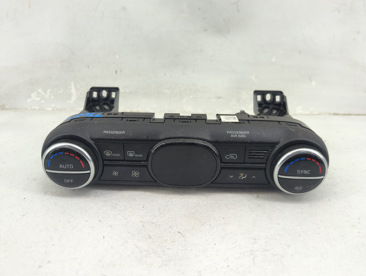 2020-2021 Kia Soul Climate Control Module Temperature AC/Heater Replacement P/N:97250-K0350 Fits Fits 2020 2021 OEM Used Aut