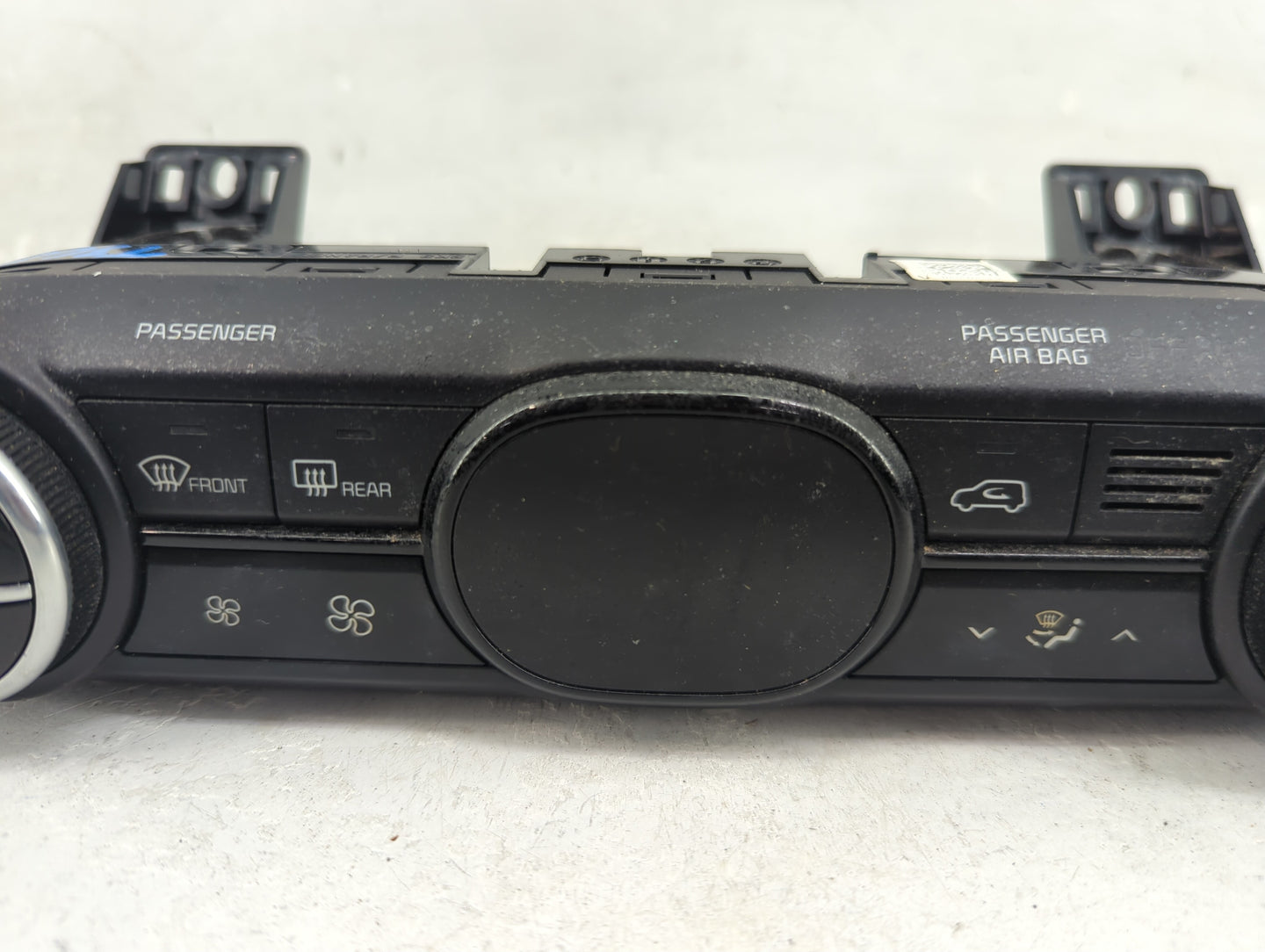 2020-2021 Kia Soul Climate Control Module Temperature AC/Heater Replacement P/N:97250-K0350 Fits Fits 2020 2021 OEM Used Aut