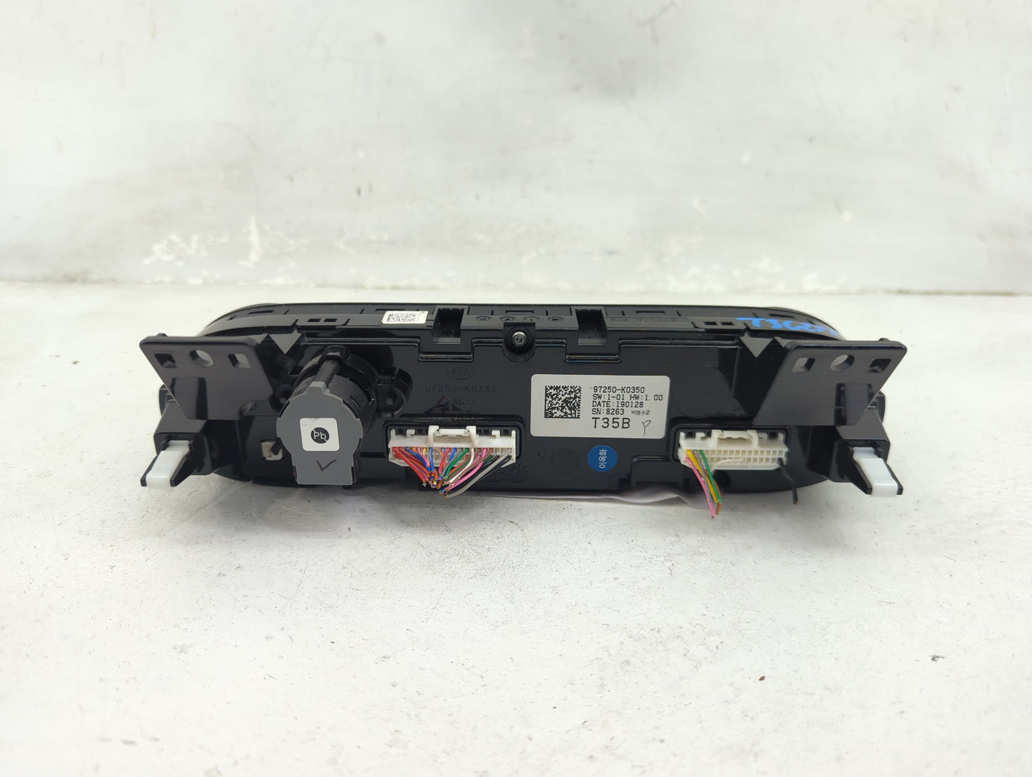 2020-2021 Kia Soul Climate Control Module Temperature AC/Heater Replacement P/N:97250-K0350 Fits Fits 2020 2021 OEM Used Aut