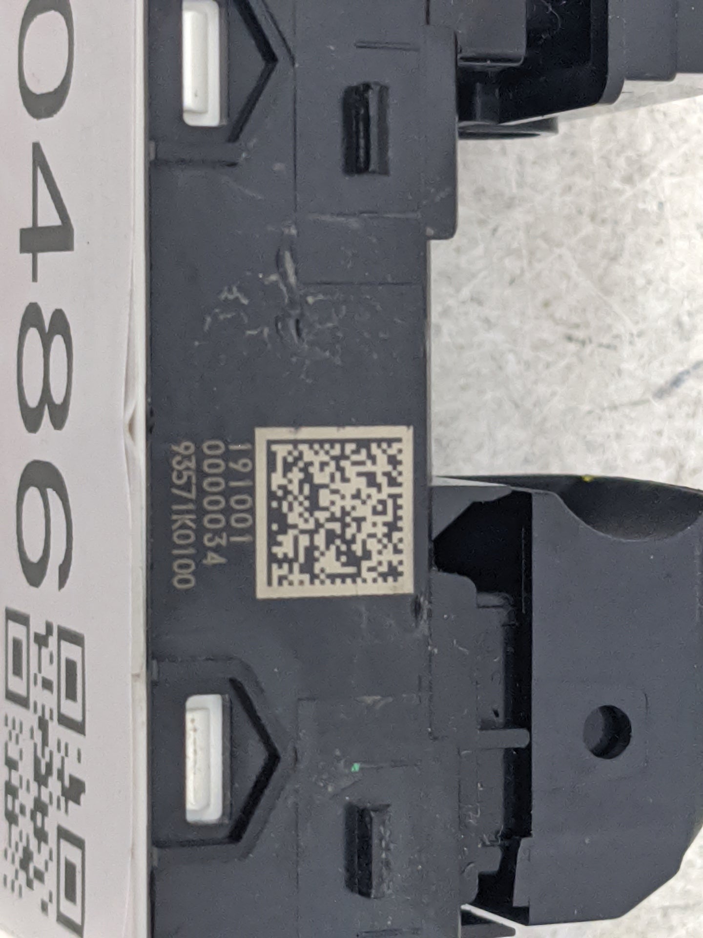 2020-2021 Kia Soul Master Power Window Switch Replacement Driver Side Left P/N:93571K0100 Fits Fits 2020 2021 OEM Used Auto 