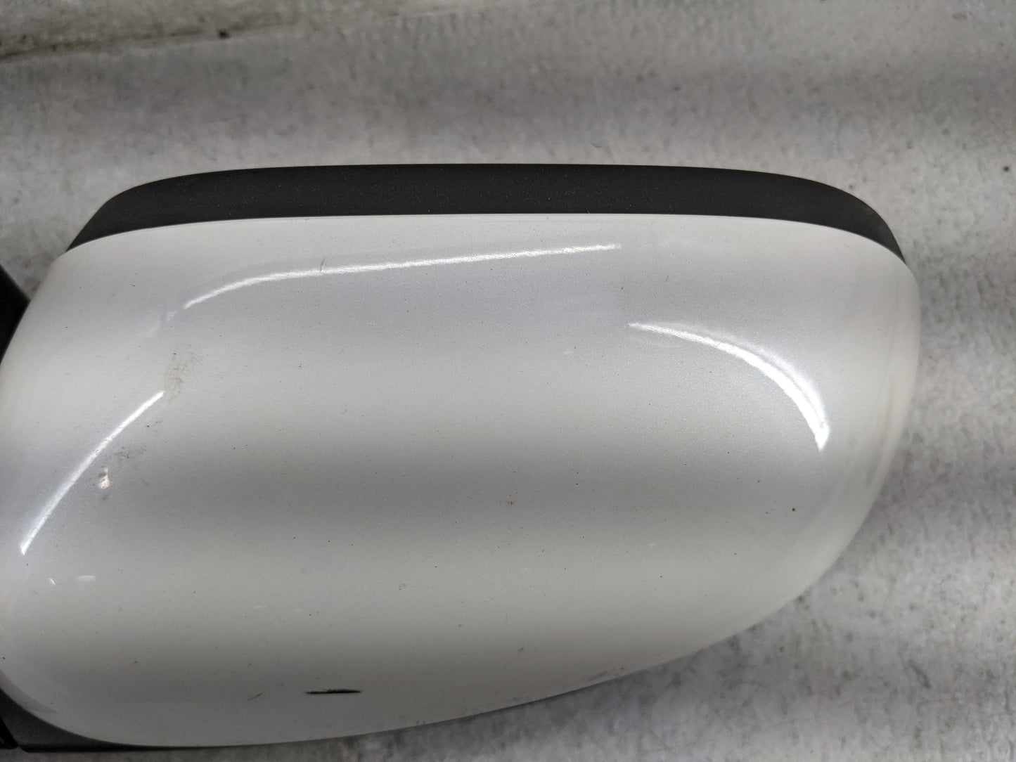 2020-2021 Kia Soul Driver Side View Mirror - Left Door Mirror OEM Used - Oemusedautoparts1.com