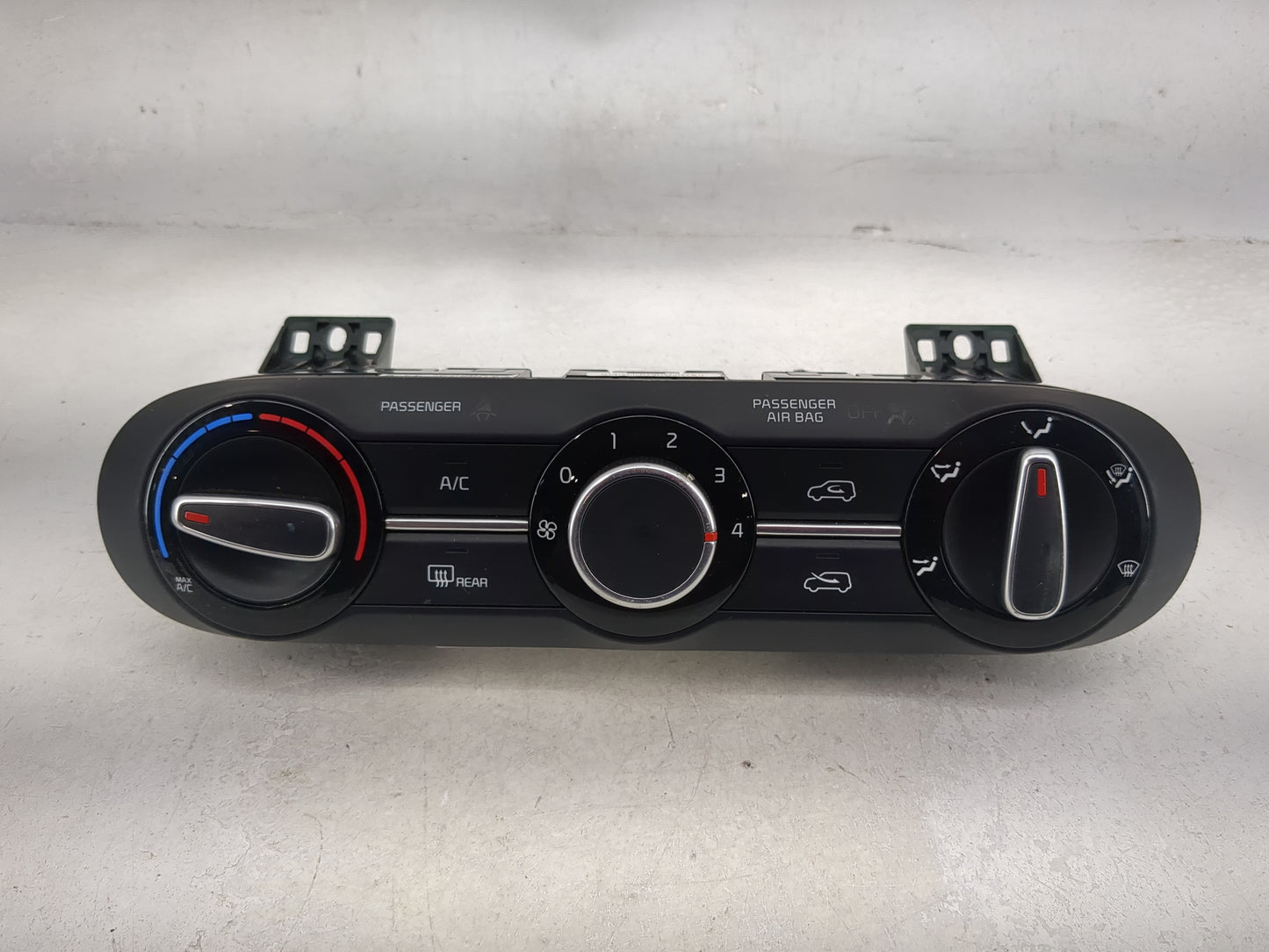 2020-2021 Kia Soul Climate Control Module Temperature AC/Heater Replacement P/N:97250-K0650 C20037-3060 Fits Fits 2020 2021 