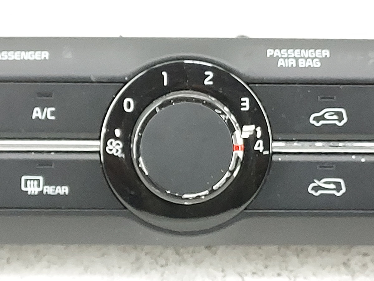 2020-2021 Kia Soul Climate Control Module Temperature AC/Heater Replacement P/N:97250-K0650 C20037-3060 Fits Fits 2020 2021 
