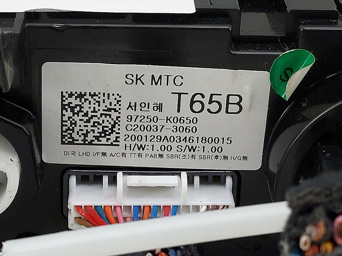 2020-2021 Kia Soul Climate Control Module Temperature AC/Heater Replacement P/N:97250-K0650 C20037-3060 Fits Fits 2020 2021 