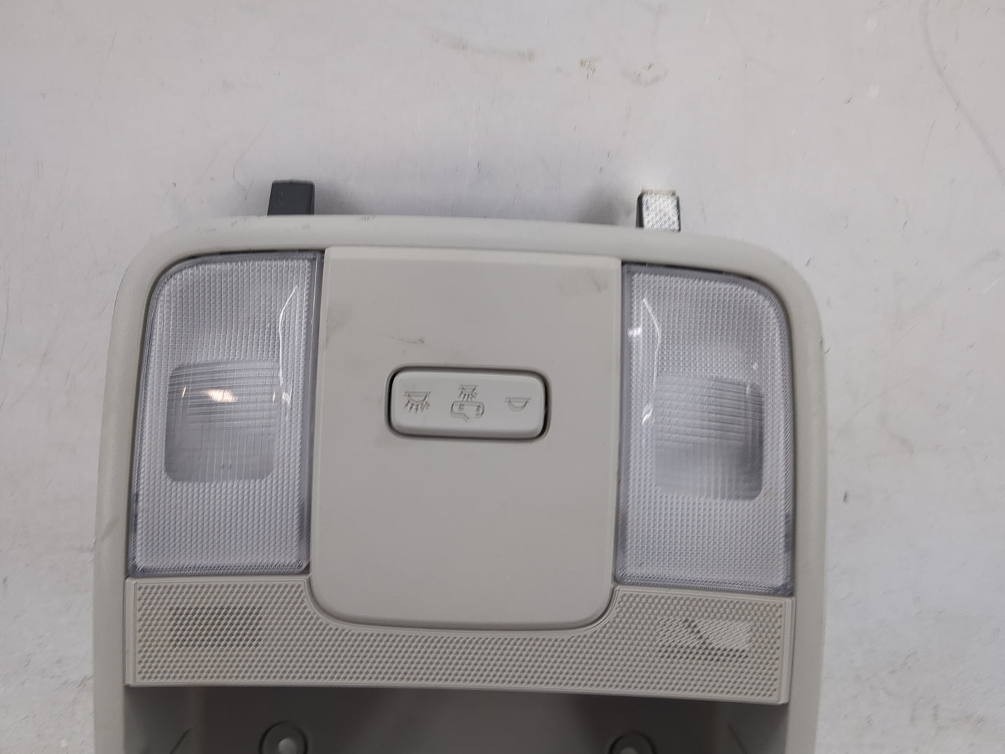 2020-2021 Kia Soul Overhead Roof Console Gray 1497416 - Oemusedautoparts1.com