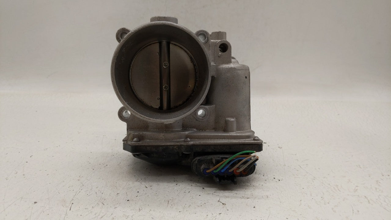 2020 Kia Soul Throttle Body P/N:35100-2E410 5552 03E30 Fits Fits 2021 OEM Used Auto Parts - Oemusedautoparts1.com