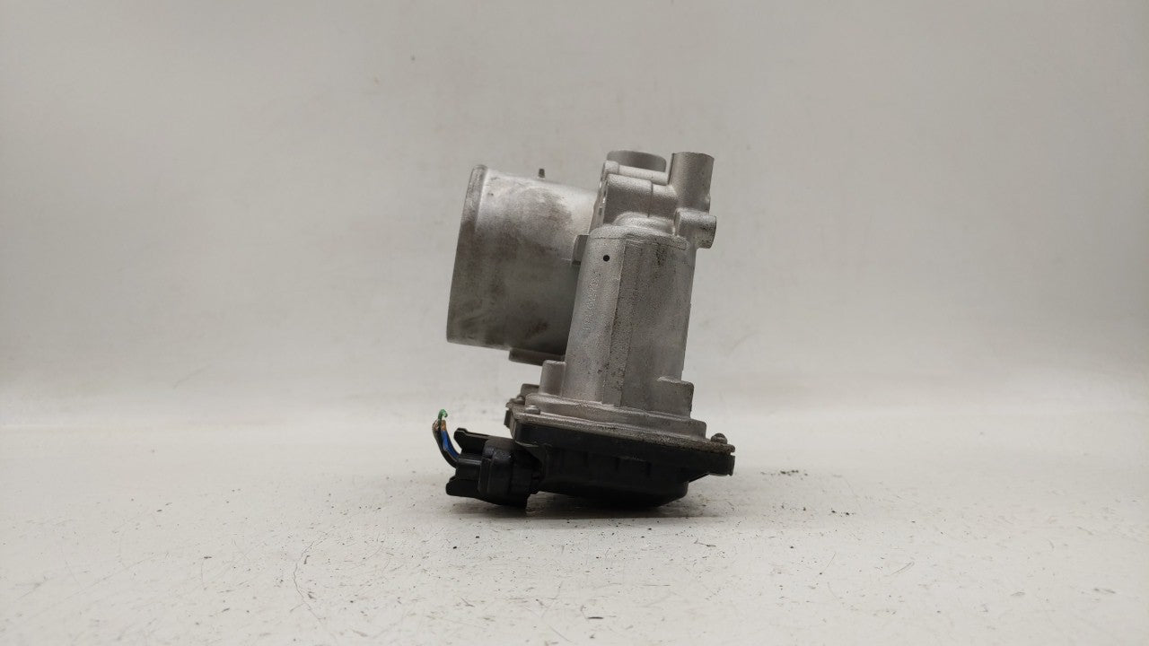 2020 Kia Soul Throttle Body P/N:35100-2E410 5552 03E30 Fits Fits 2021 OEM Used Auto Parts - Oemusedautoparts1.com