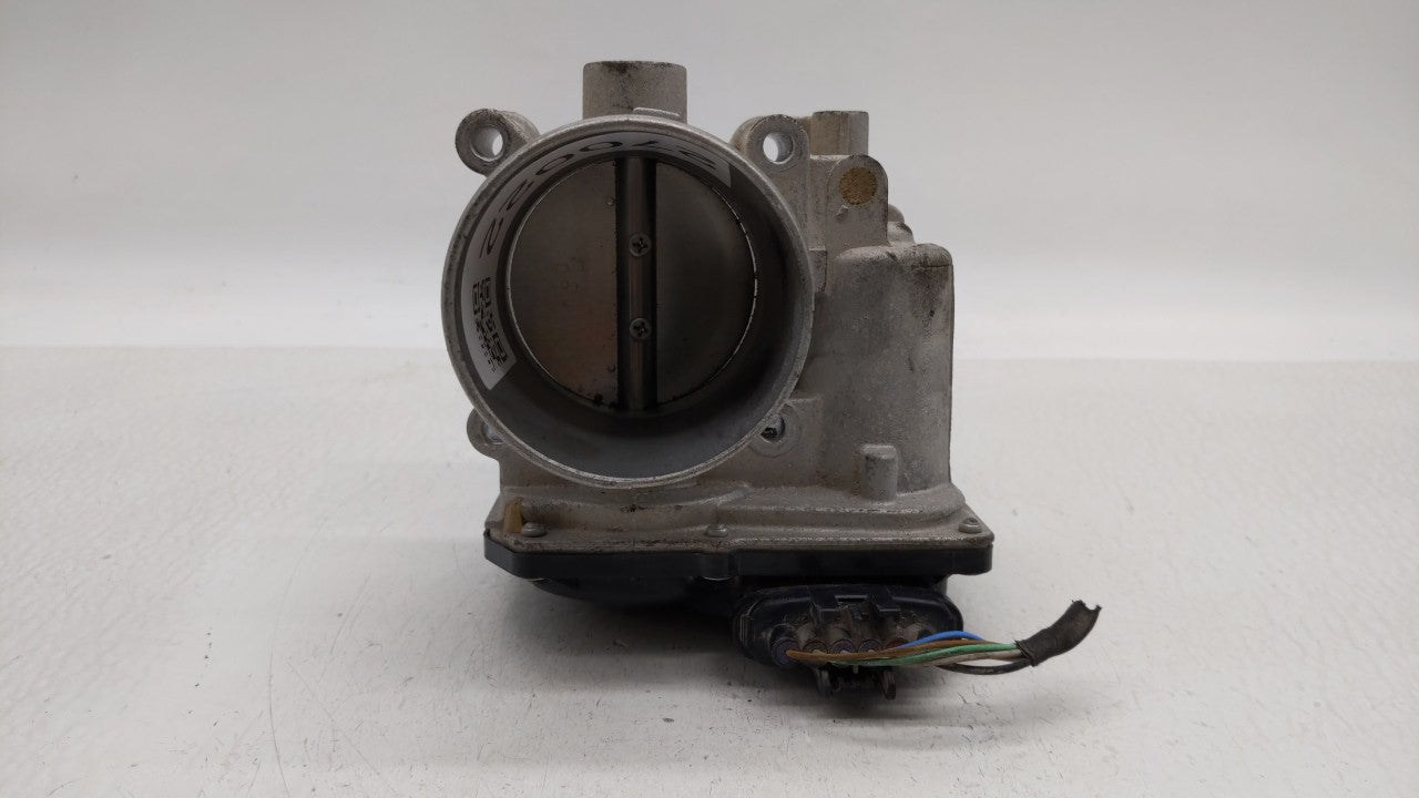 2020 Kia Soul Throttle Body P/N:35100-2E410 5552 03E30 Fits Fits 2021 OEM Used Auto Parts - Oemusedautoparts1.com