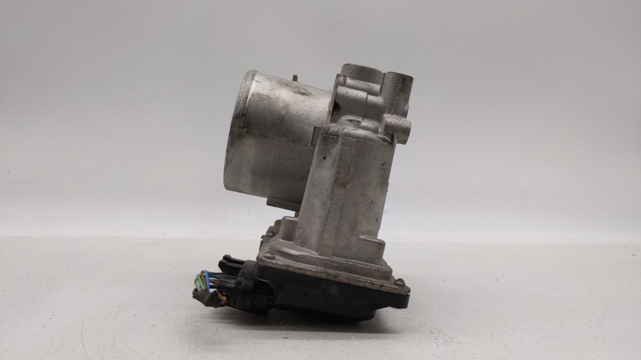 2020 Kia Soul Throttle Body P/N:35100-2E410 5552 03E30 Fits Fits 2021 OEM Used Auto Parts - Oemusedautoparts1.com