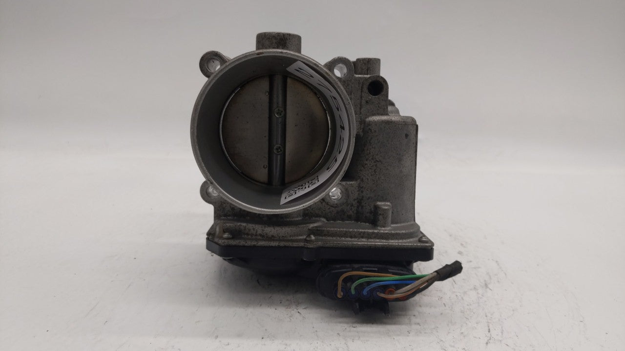 2020 Kia Soul Throttle Body P/N:35100-2E410 5552 03E30 Fits Fits 2021 OEM Used Auto Parts - Oemusedautoparts1.com