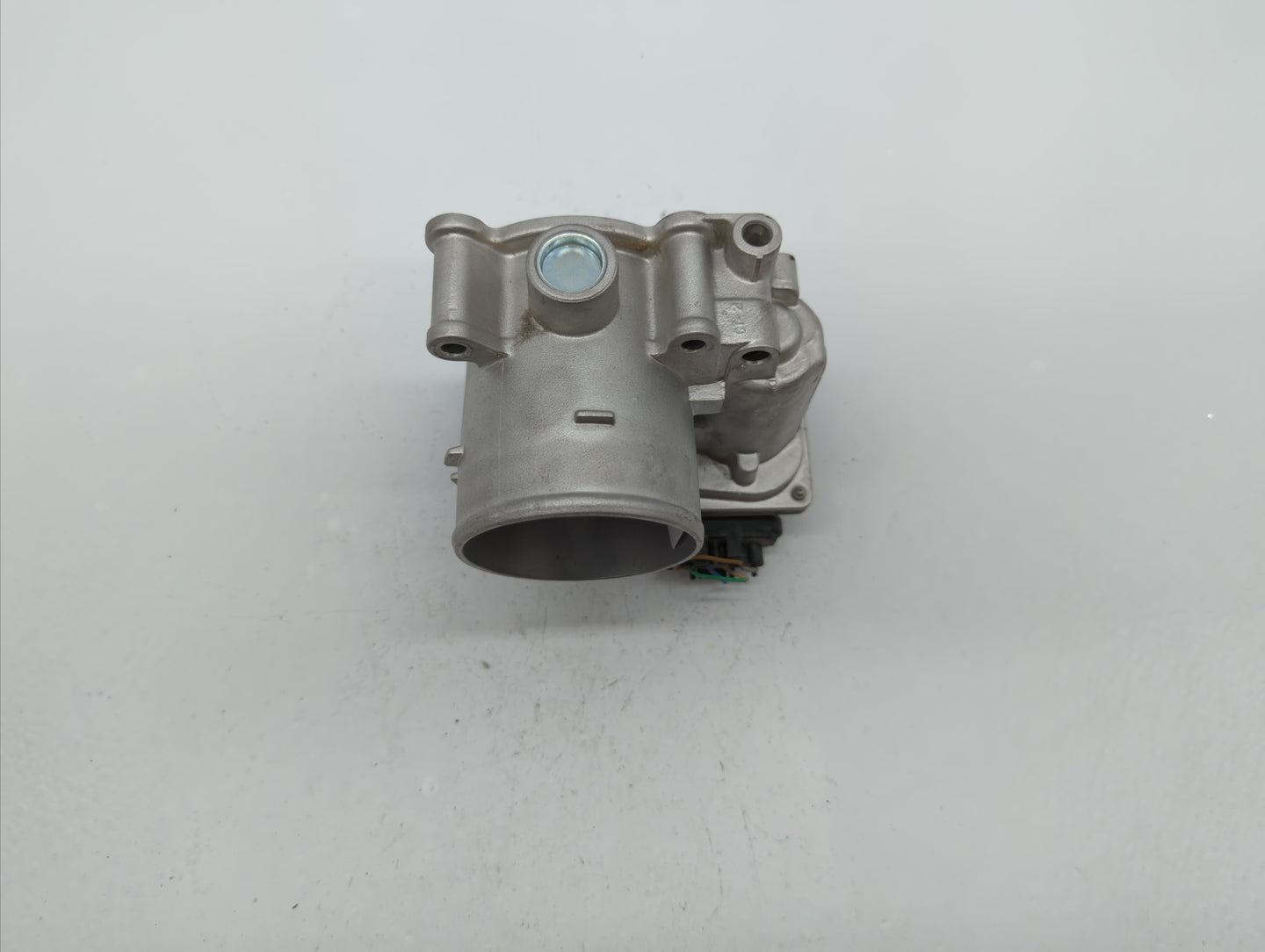 2020 Kia Soul Throttle Body P/N:35100-2E410 5552 03E30 Fits Fits 2021 OEM Used Auto Parts - Oemusedautoparts1.com