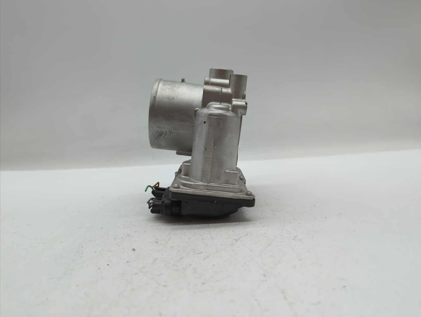 2020 Kia Soul Throttle Body P/N:35100-2E410 5552 03E30 Fits Fits 2021 OEM Used Auto Parts - Oemusedautoparts1.com