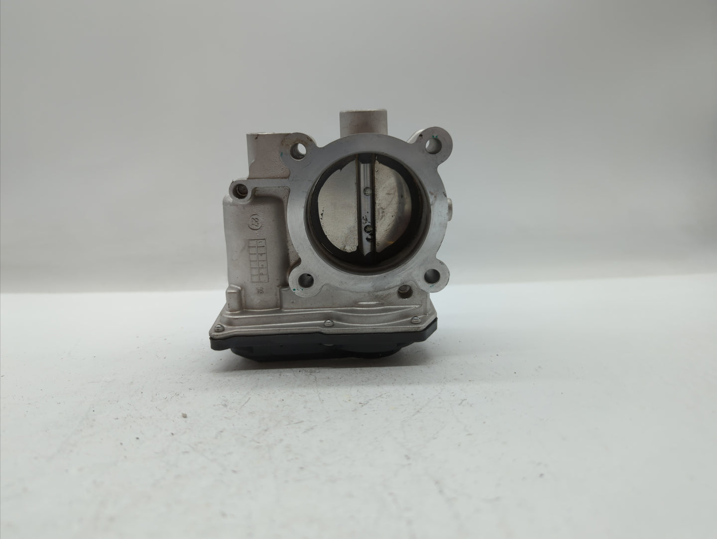 2020 Kia Soul Throttle Body P/N:35100-2E410 5552 03E30 Fits Fits 2021 OEM Used Auto Parts - Oemusedautoparts1.com