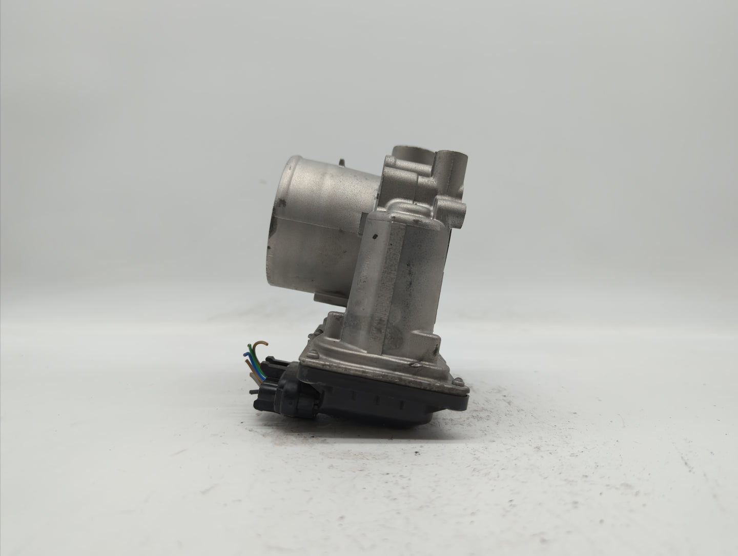 2020 Kia Soul Throttle Body P/N:35100-2E410 5552 03E30 Fits Fits 2021 OEM Used Auto Parts - Oemusedautoparts1.com