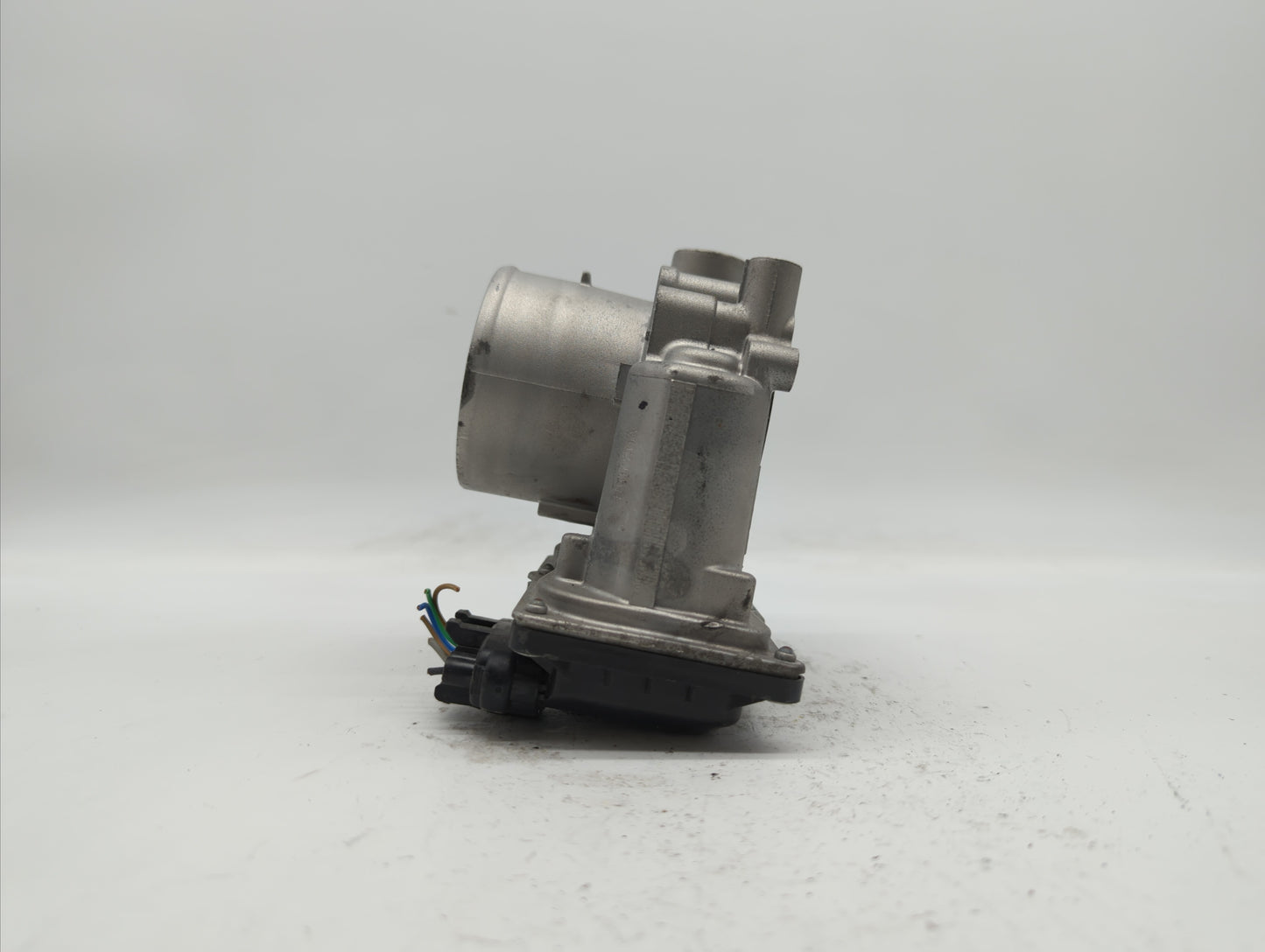 2020 Kia Soul Throttle Body P/N:35100-2E410 5552 03E30 Fits Fits 2021 OEM Used Auto Parts - Oemusedautoparts1.com