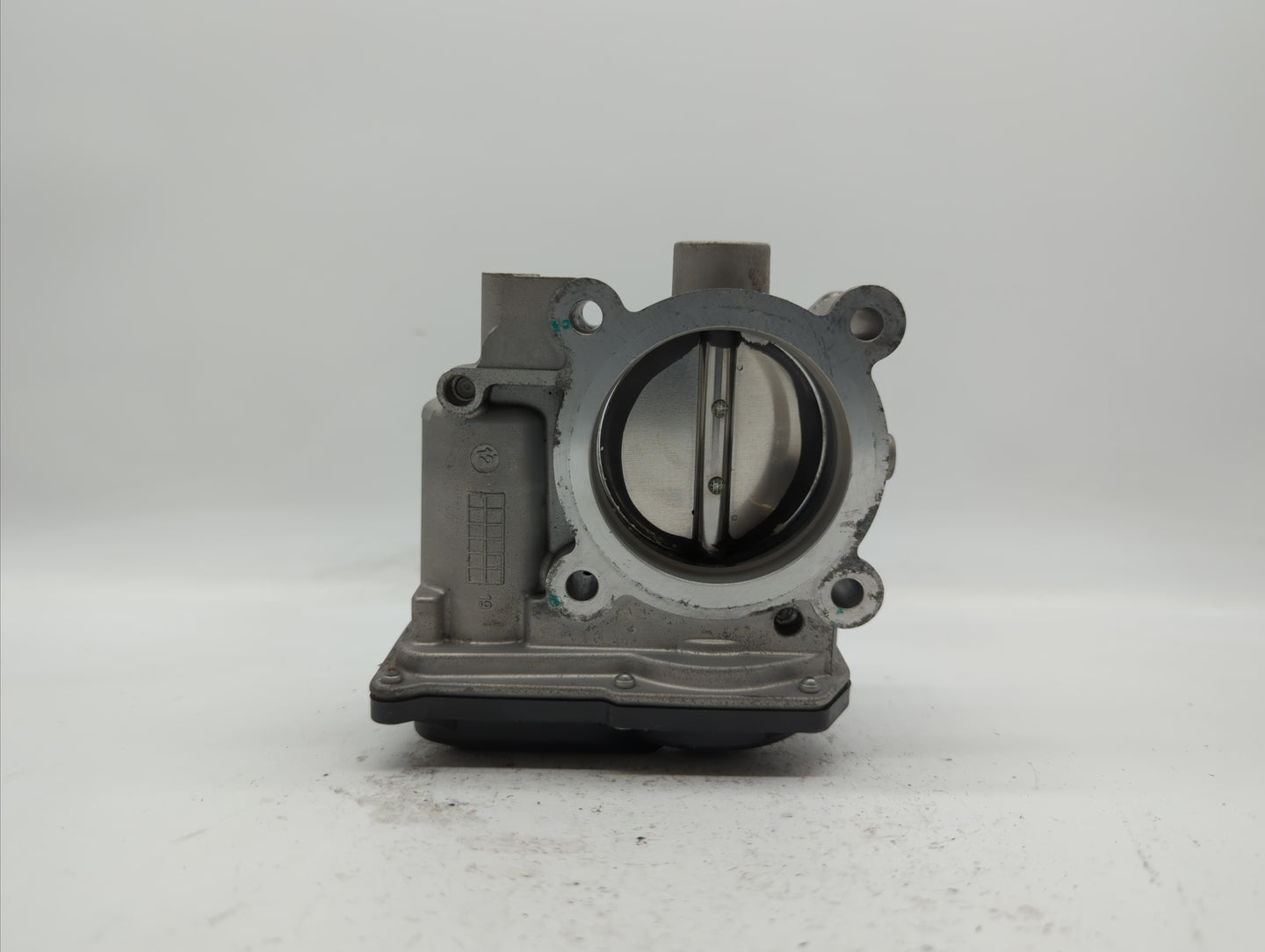 2020 Kia Soul Throttle Body P/N:35100-2E410 5552 03E30 Fits Fits 2021 OEM Used Auto Parts - Oemusedautoparts1.com