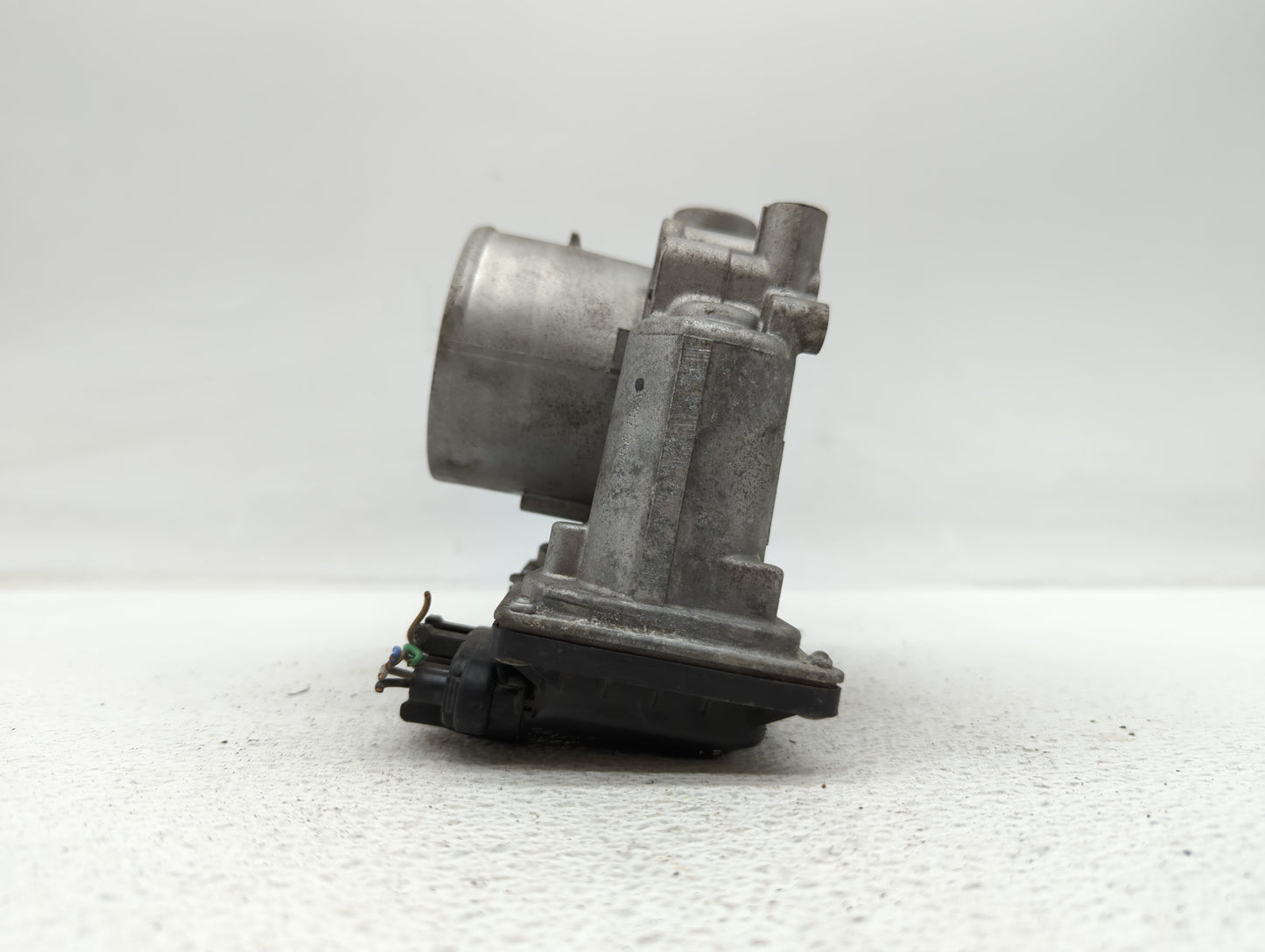 2020 Kia Soul Throttle Body P/N:35100-2E410 5552 03E30 Fits Fits 2021 OEM Used Auto Parts - Oemusedautoparts1.com