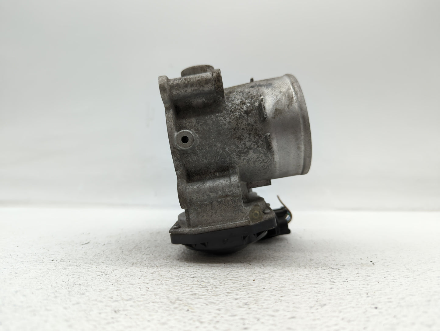 2020 Kia Soul Throttle Body P/N:35100-2E410 5552 03E30 Fits Fits 2021 OEM Used Auto Parts - Oemusedautoparts1.com