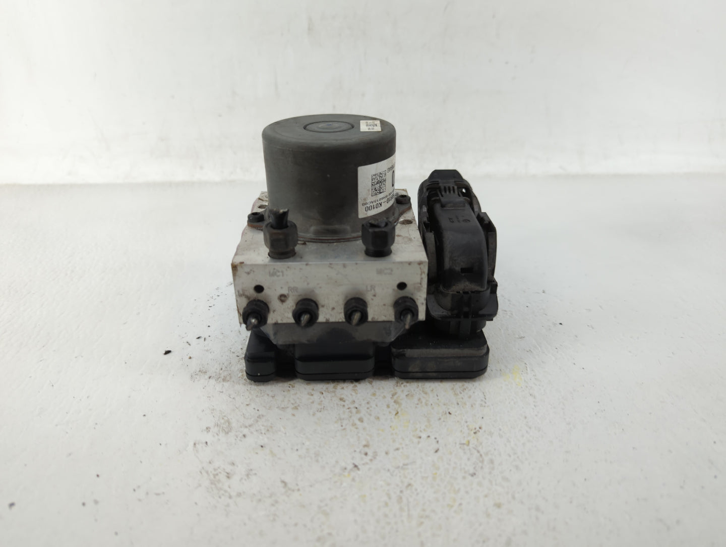 2020-2021 Kia Soul ABS Pump Control Module Replacement P/N:58910-K0100 Fits Fits 2020 2021 OEM Used Auto Parts - Oemusedauto