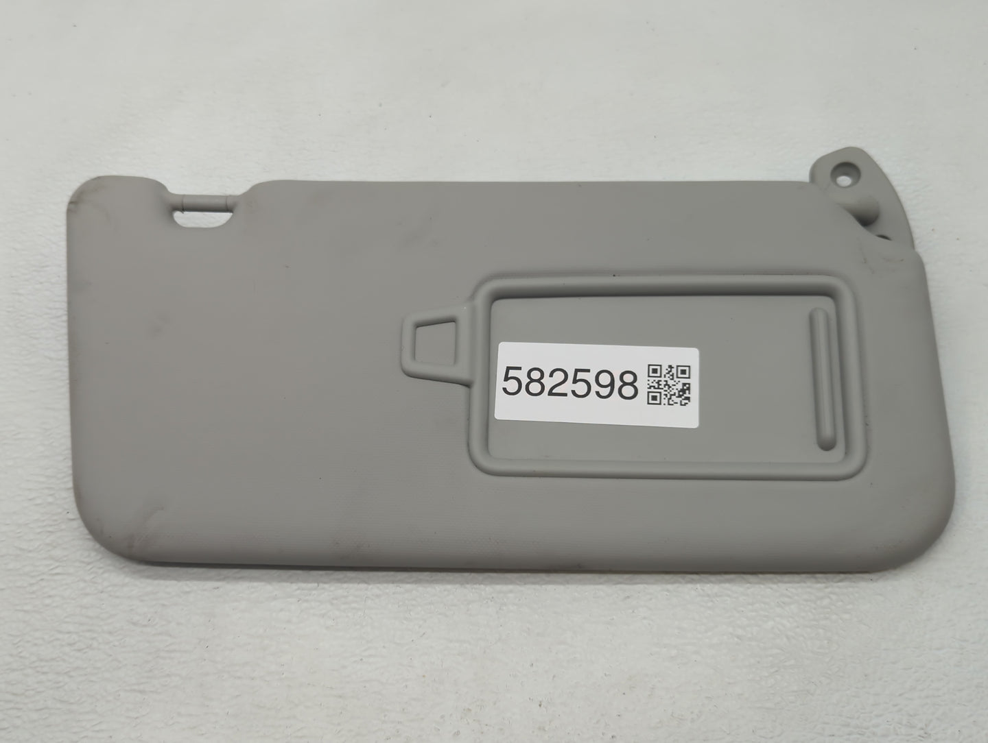 2020-2021 Kia Soul Sun Visor Shade Replacement Passenger Right Mirror Fits Fits 2020 2021 OEM Used Auto Parts - Oemusedautop