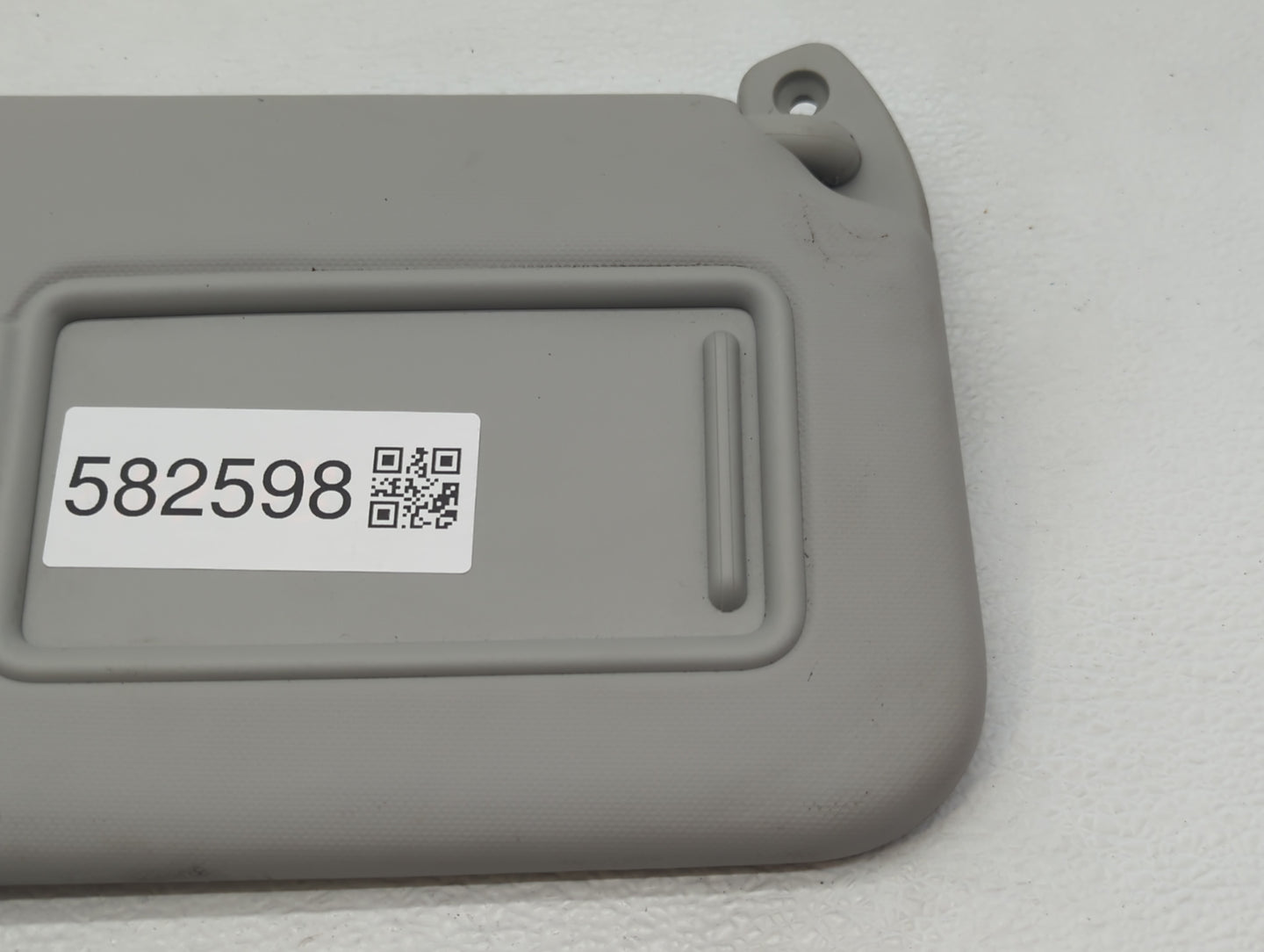 2020-2021 Kia Soul Sun Visor Shade Replacement Passenger Right Mirror Fits Fits 2020 2021 OEM Used Auto Parts - Oemusedautop