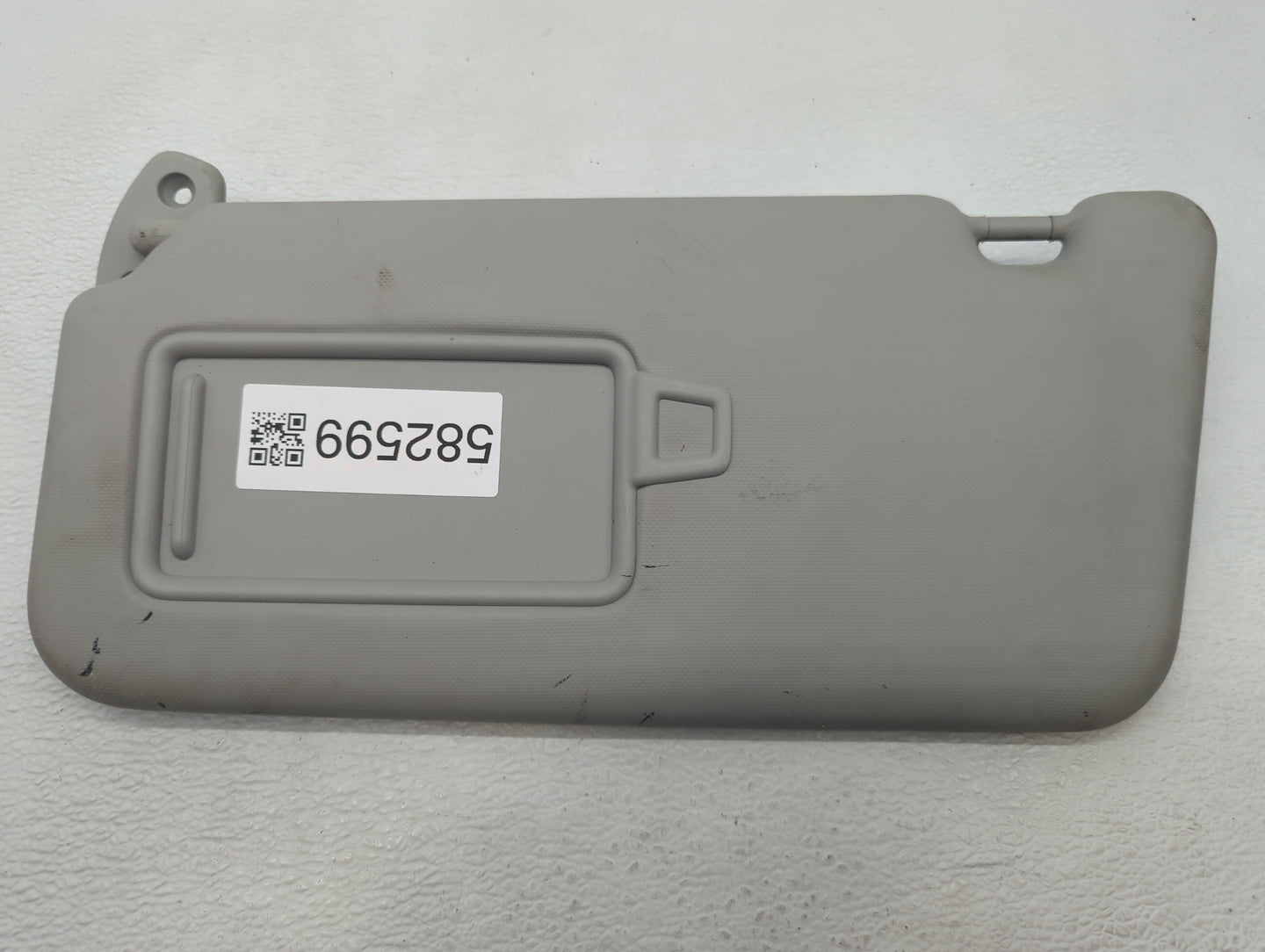 2020-2021 Kia Soul Sun Visor Shade Replacement Driver Left Mirror Fits Fits 2020 2021 OEM Used Auto Parts - Oemusedautoparts