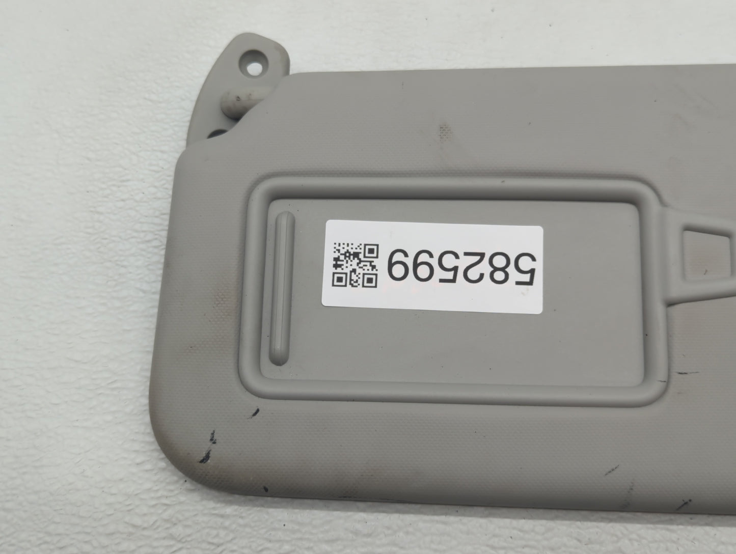 2020-2021 Kia Soul Sun Visor Shade Replacement Driver Left Mirror Fits Fits 2020 2021 OEM Used Auto Parts - Oemusedautoparts