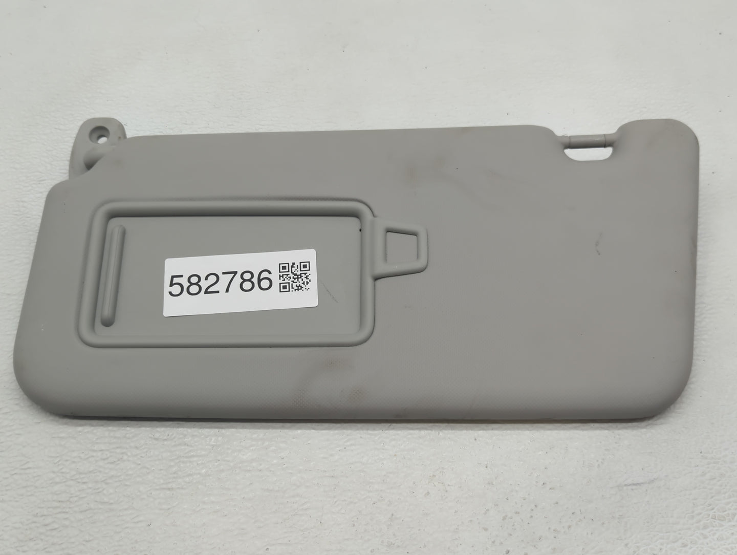 2020-2021 Kia Soul Sun Visor Shade Replacement Driver Left Mirror Fits Fits 2020 2021 OEM Used Auto Parts - Oemusedautoparts