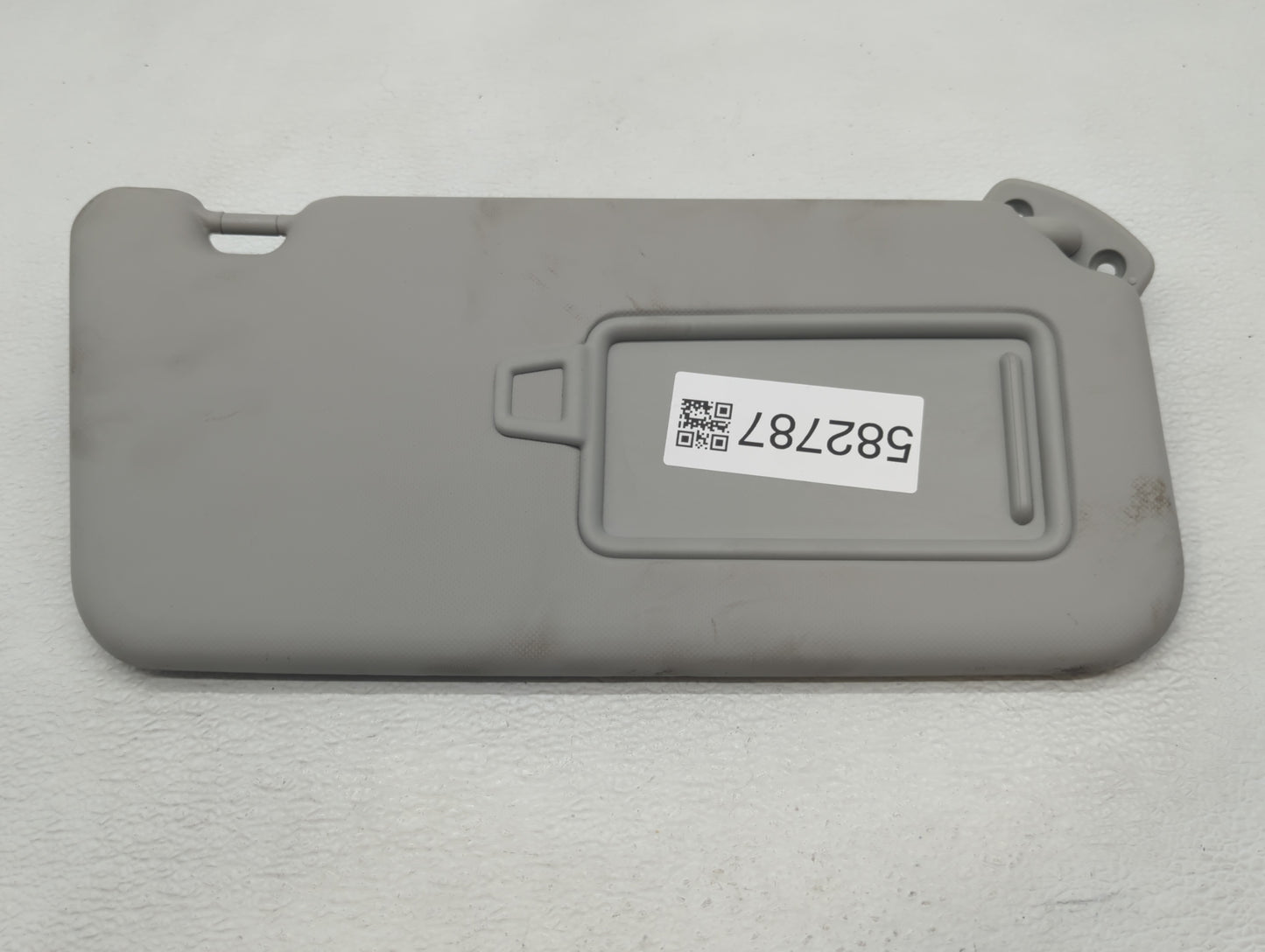 2020-2021 Kia Soul Sun Visor Shade Replacement Passenger Right Mirror Fits Fits 2020 2021 OEM Used Auto Parts - Oemusedautop
