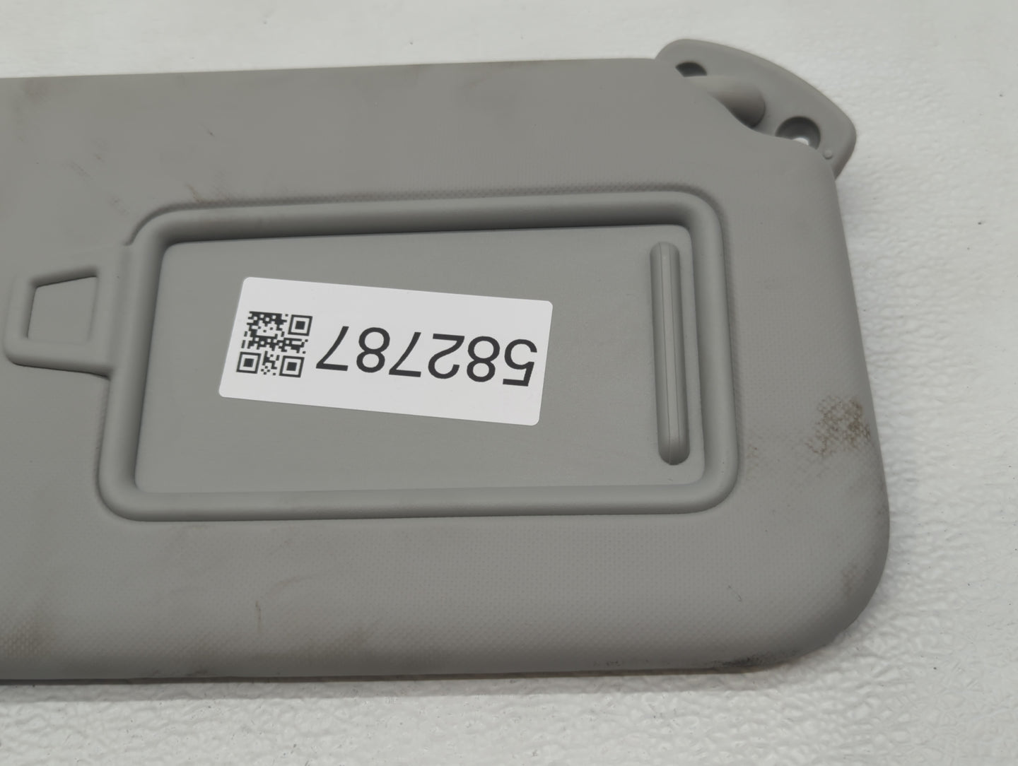 2020-2021 Kia Soul Sun Visor Shade Replacement Passenger Right Mirror Fits Fits 2020 2021 OEM Used Auto Parts - Oemusedautop