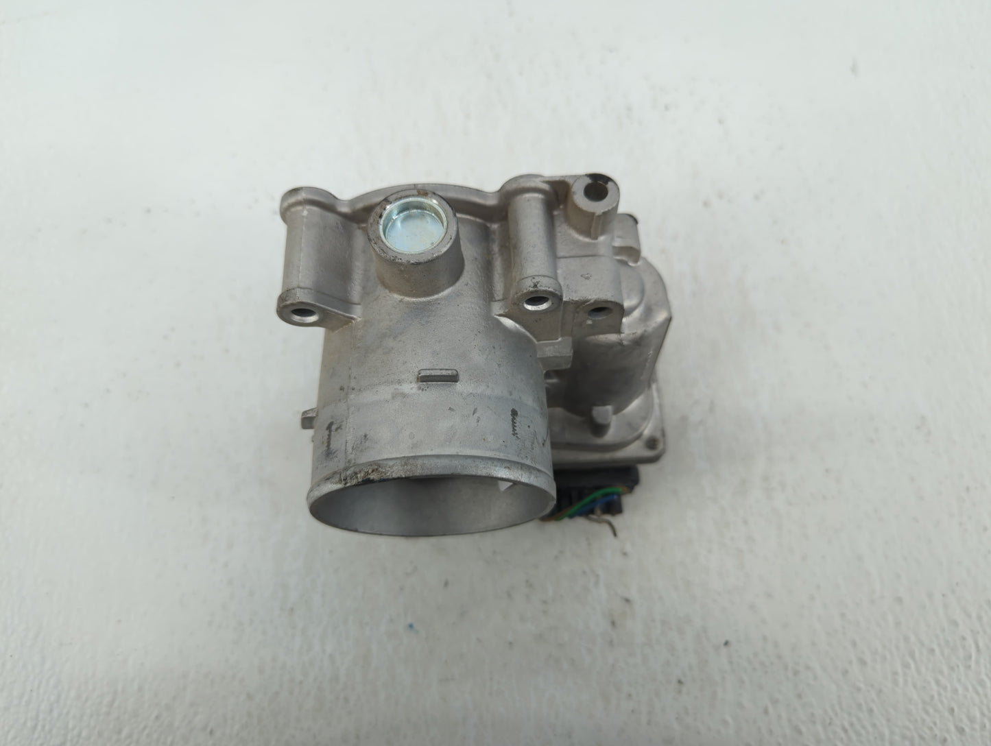 2020-2021 Kia Soul Throttle Body P/N:35100-2E410 Fits Fits 2020 2021 2022 OEM Used Auto Parts - Oemusedautoparts1.com