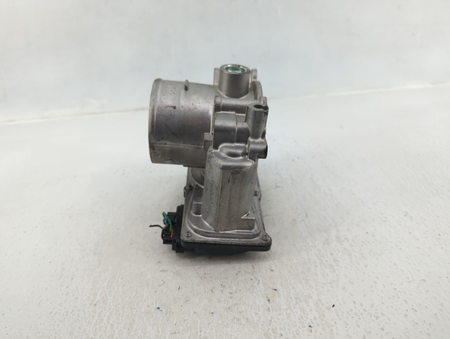 2020-2021 Kia Soul Throttle Body P/N:35100-2E410 Fits Fits 2020 2021 2022 OEM Used Auto Parts - Oemusedautoparts1.com