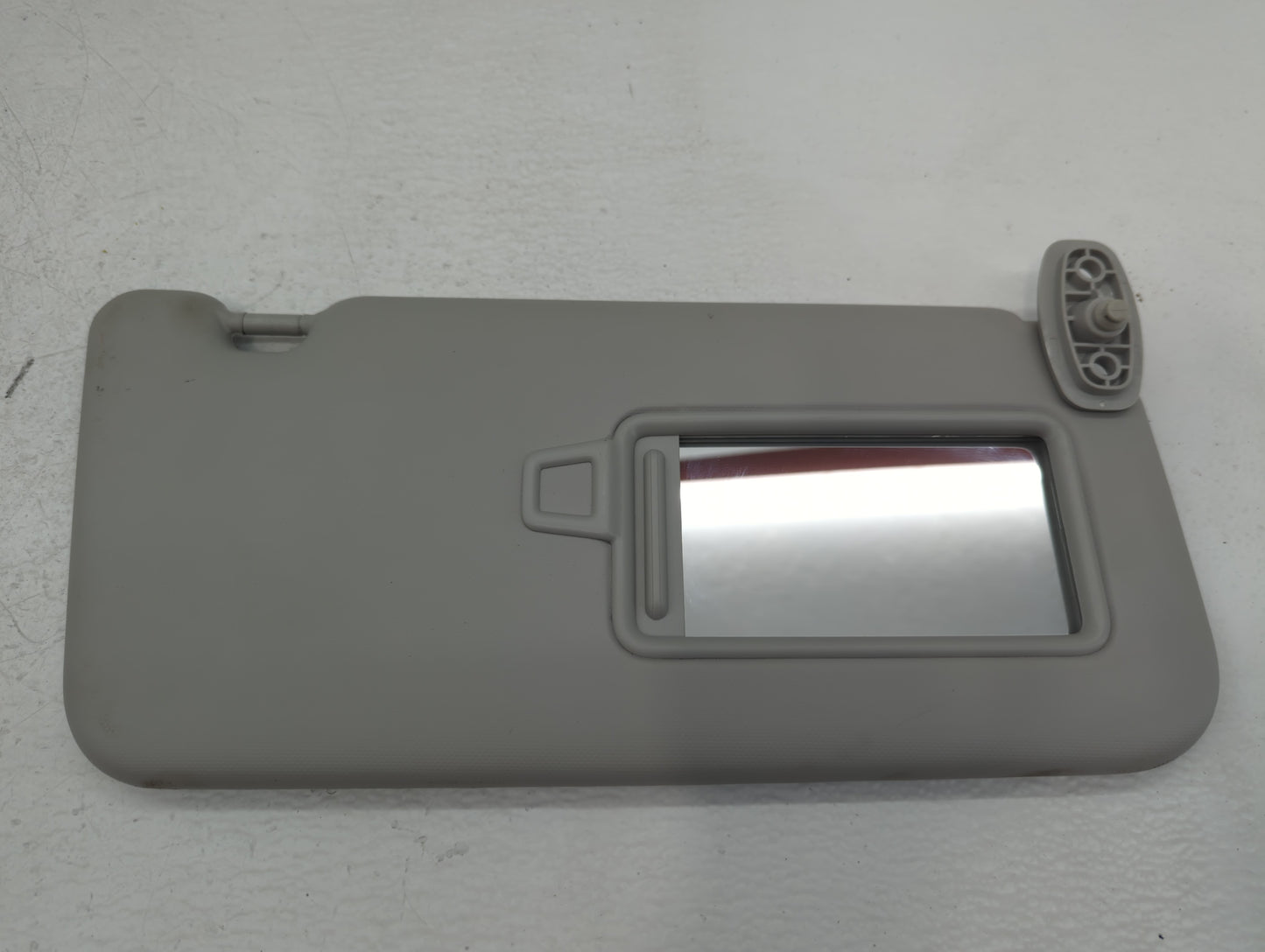 2020-2021 Kia Soul Sun Visor Shade Replacement Driver Left Mirror Fits Fits 2020 2021 OEM Used Auto Parts - Oemusedautoparts