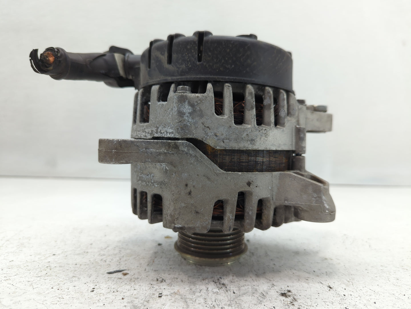 2020-2021 Kia Soul Alternator Replacement Generator Charging Assembly Engine OEM P/N:2627727 37300-2E821 Fits OEM Used Auto 