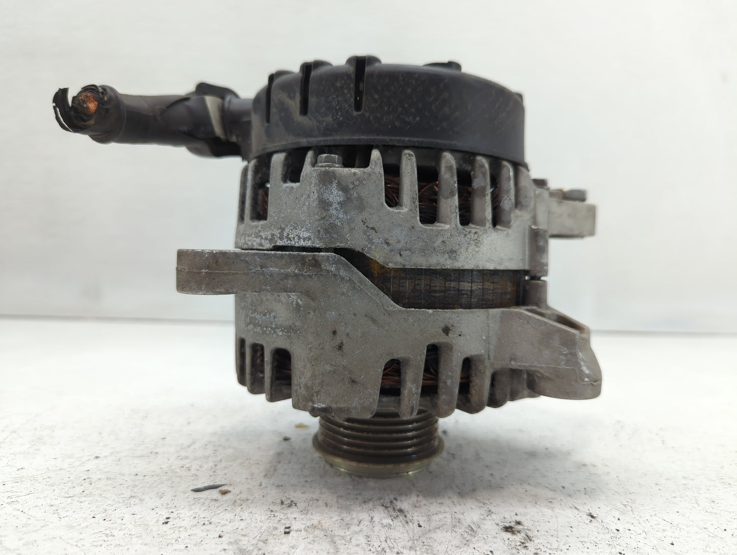 2020-2021 Kia Soul Alternator Replacement Generator Charging Assembly Engine OEM P/N:2627727 37300-2E821 Fits OEM Used Auto 