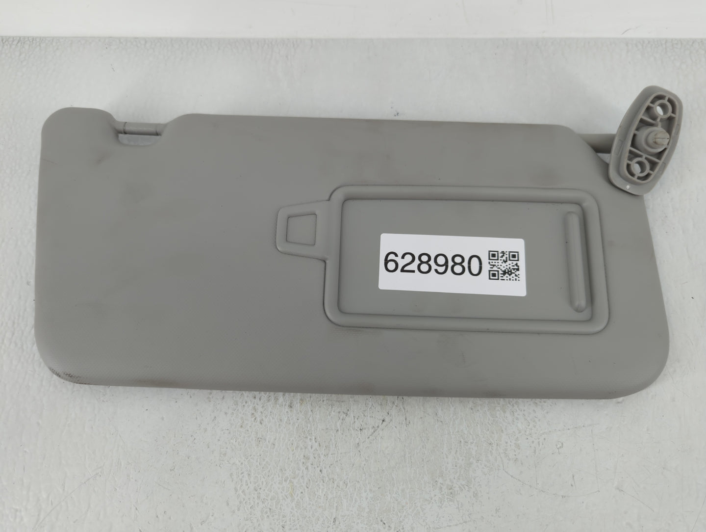 2020-2021 Kia Soul Sun Visor Shade Replacement Passenger Right Mirror Fits Fits 2020 2021 OEM Used Auto Parts - Oemusedautop