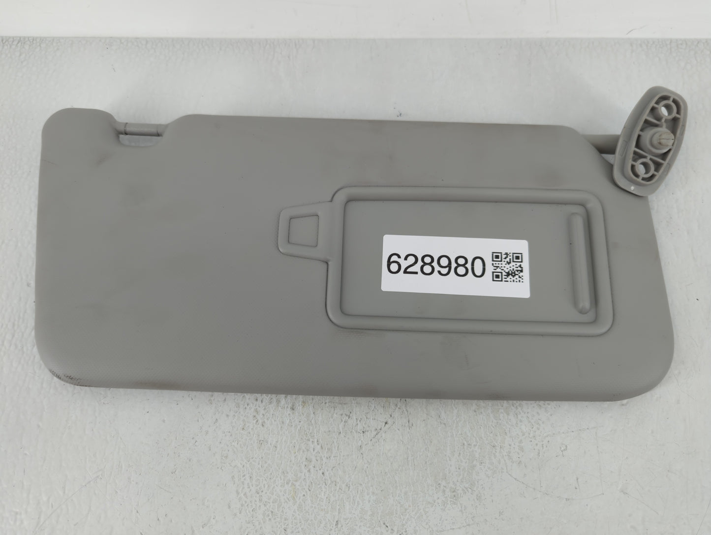 2020-2021 Kia Soul Sun Visor Shade Replacement Passenger Right Mirror Fits Fits 2020 2021 OEM Used Auto Parts - Oemusedautop